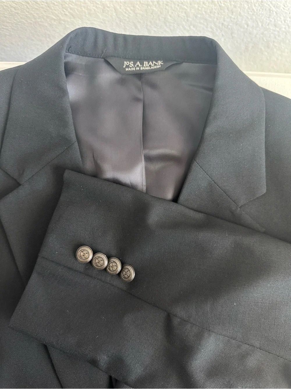 Jos. A. Bank Black 100% Wool Suit Jacket 43R 2-Button Notch Lapel Single Vent